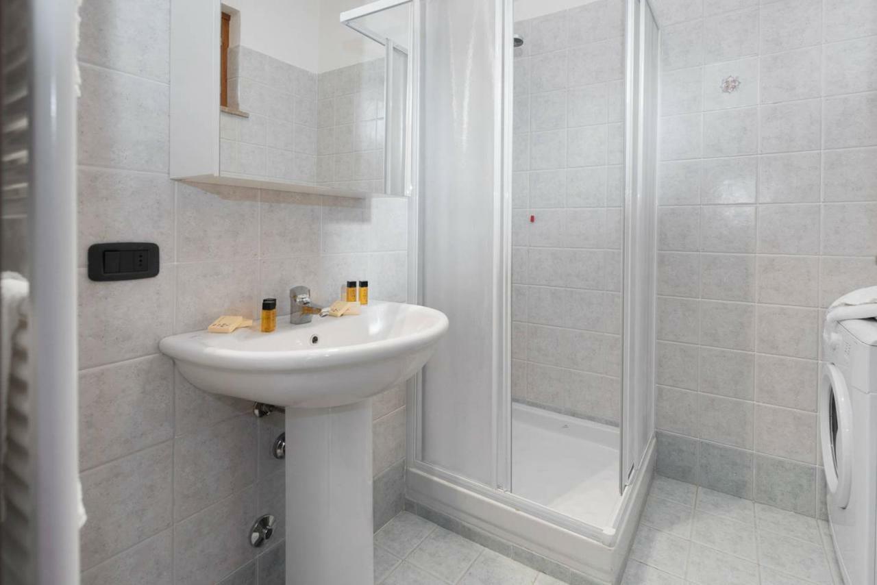 San Benedetto Di Lugana 2 Apartman Peschiera del Garda Kültér fotó