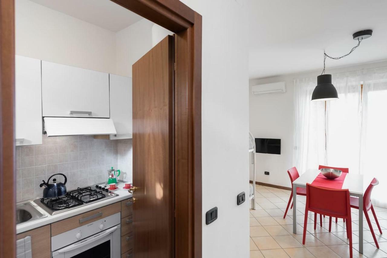 San Benedetto Di Lugana 2 Apartman Peschiera del Garda Kültér fotó