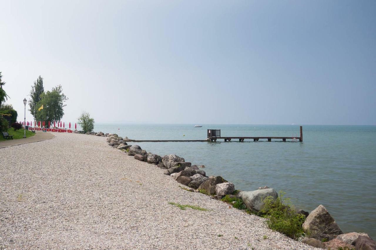 San Benedetto Di Lugana 2 Apartman Peschiera del Garda Kültér fotó